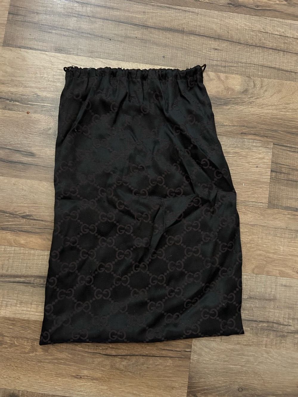 Gucci dust bag
